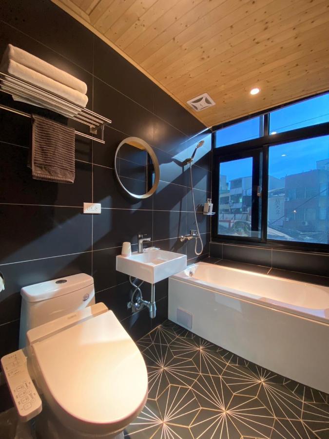 良文旅2館ryou Hotel Vintage - II Tajnan Kültér fotó