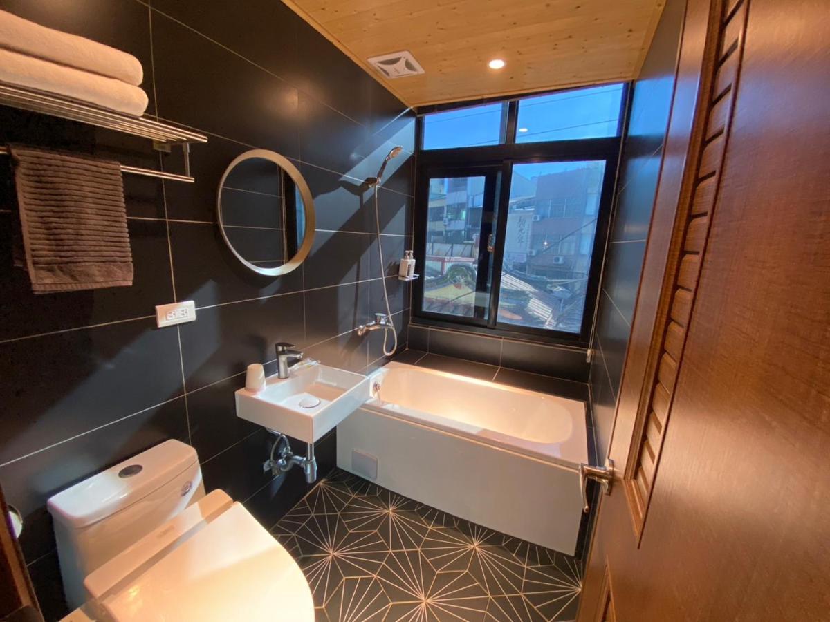 良文旅2館ryou Hotel Vintage - II Tajnan Kültér fotó