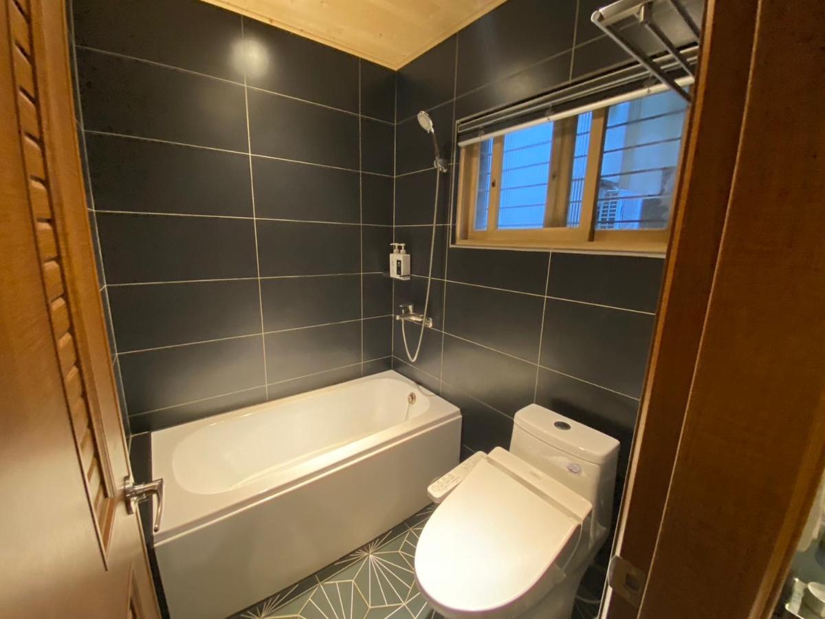 良文旅2館ryou Hotel Vintage - II Tajnan Kültér fotó